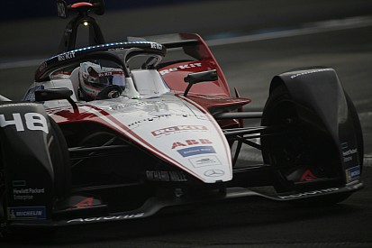 E-Prix del Messico, Libere 1: Mortara vola, Abt si schianta a muro