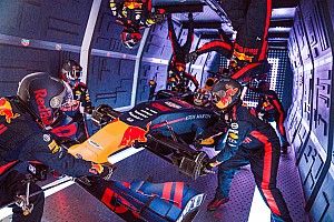 VIDEO: impresionante pitsop de Red Bull... ¡sin gravedad!