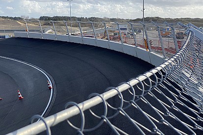 Az első kör a zandvoorti F1-es pályán (videó)