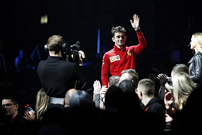 Leclerc come Hamilton? Il ferrarista punta sulla moda