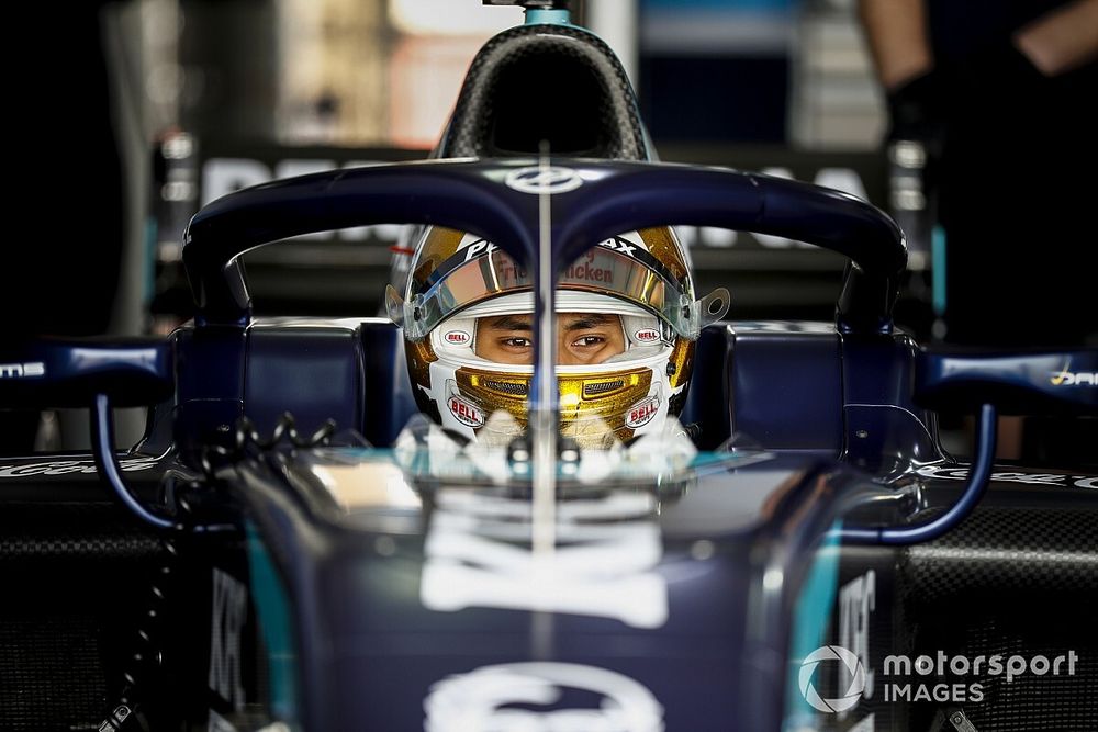 Jelang Balapan di WEC, Sean Gelael Adakan Sayembara Helm