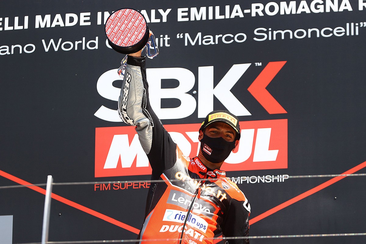 Rinaldi sorprende y gana en Misano
