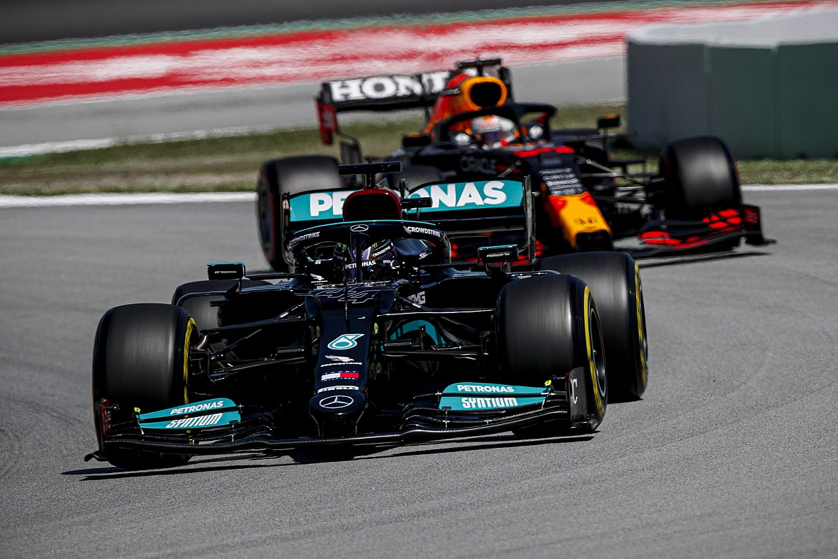 F1 - Verstappen lamenta resultado na Espanha: "Me senti como uma presa fácil"