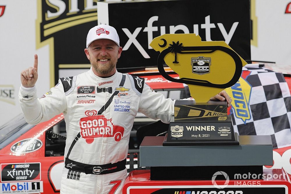 Race winner Justin Allgaier, JR Motorsports, Chevrolet Camaro