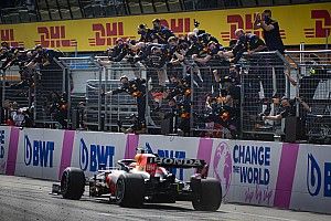 Hill szerint a Red Bull elrejti a valódi potenciálját