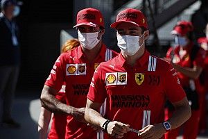 Leclerc: "Sainz'la farklı bir ilişkimiz var"