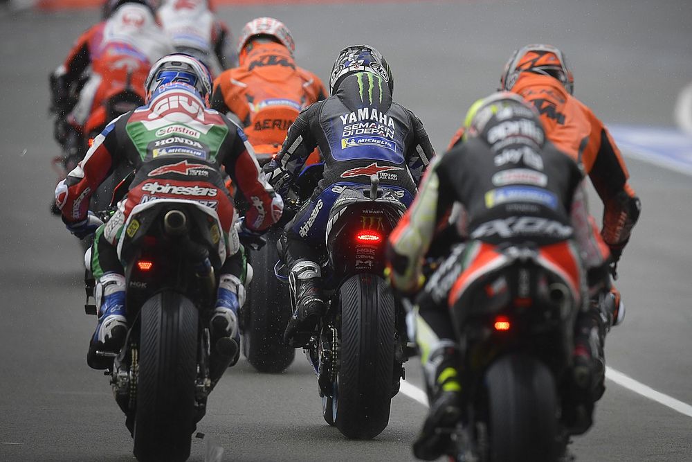 Analyse: Flag-to-flag races in de MotoGP, gevaarlijk of charme?