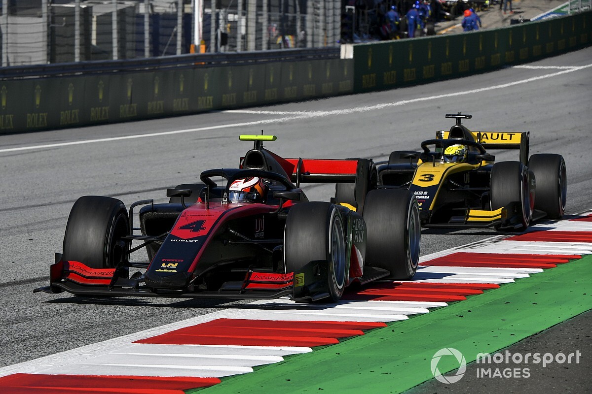 F2 Hungaroring: Ilott op pole voor Ghiotto