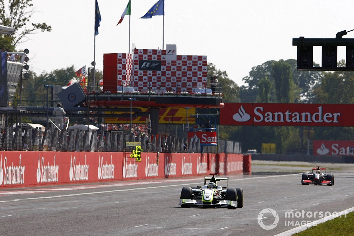 A kétségbeesett Ron Dennis meg akarta szerezni a Brawn GP adatait