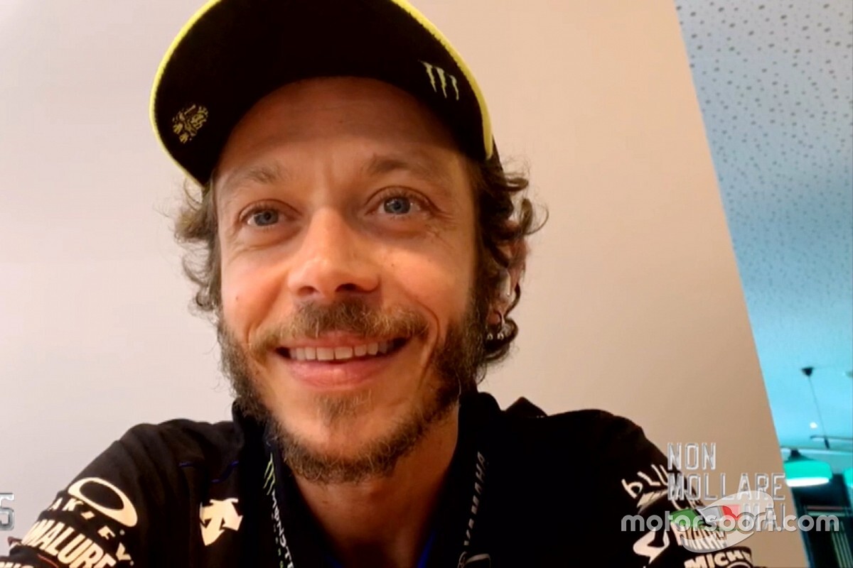 Rossi: "Passare in Yamaha fu da pazzi, ma che soddisfazione"