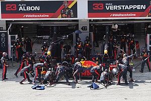 Red Bull Racing heeft ondanks alles ‘veel geloof’ in Albon