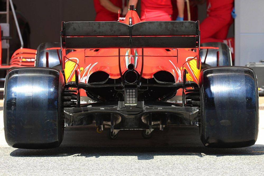 Detalle de la parte trasera del Ferrari SF1000