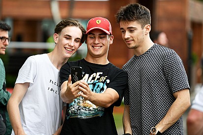 Leclerc: "Melbourne'de galibiyet Ferrari için 'zor' görünüyor"