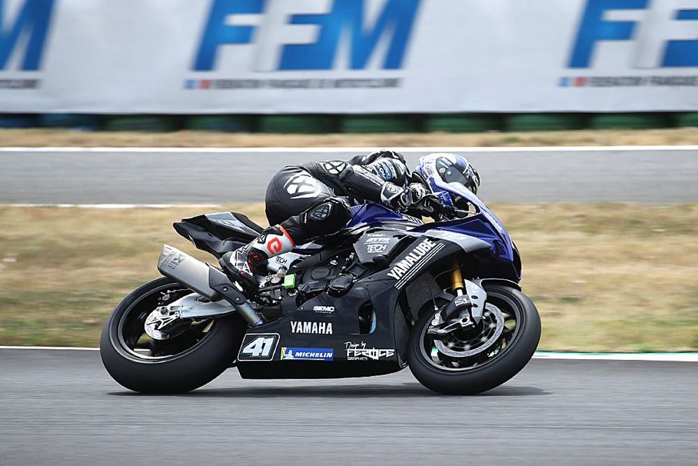FSBK-FE : Premiers essais de l'année à Magny-Cours avec Jonas Folger