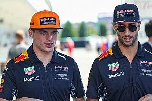 Ricciardo "surpreso" com anúncio de renovação de Verstappen