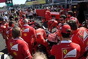Tim rival: Situasi Ferrari bisa bertambah "kacau"