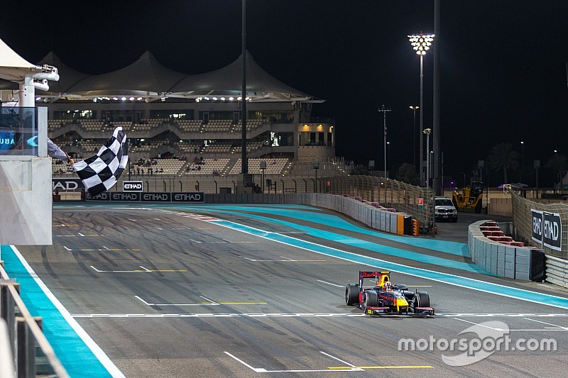 GP2阿布扎比主赛:加斯利用完美胜利拿“冠军点”