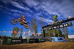 MXGP Kegums: Ontketende Herlings naar overwinning in eerste manche