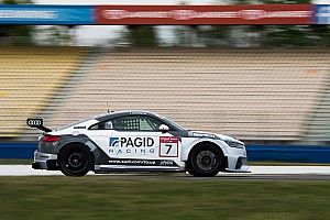 Audi TT Cup: Ellis duplázott, Vivien kiállt