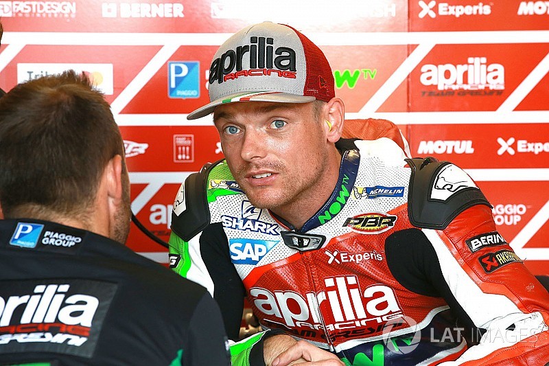 A Aprilia se le acaba la paciencia con Lowes
