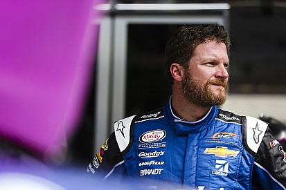 Dale Earnhardt Jr. treated for dehydration after Bristol Xfinity race