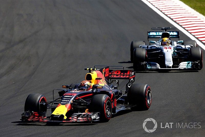 Max Verstappen, Red Bull Racing RB13, Lewis Hamilton, Mercedes AMG F1 W08