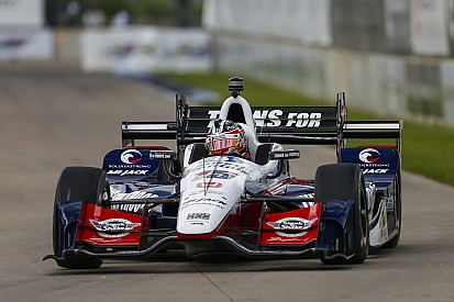 Detroit IndyCar: Rahal 1. yarışı domine etti