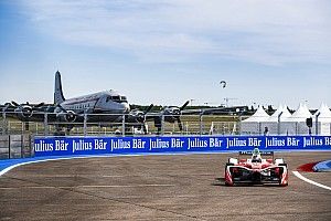 Rosenqvist larga na frente em Berlim; di Grassi é 7º