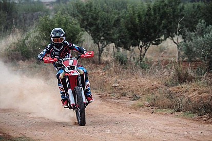Joan Barreda arranca su asalto al Dakar 2018 en la Baja Aragón