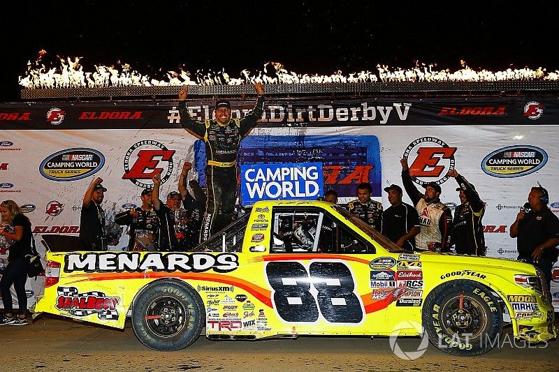 Matt Crafton surprises with first Eldora Truck win