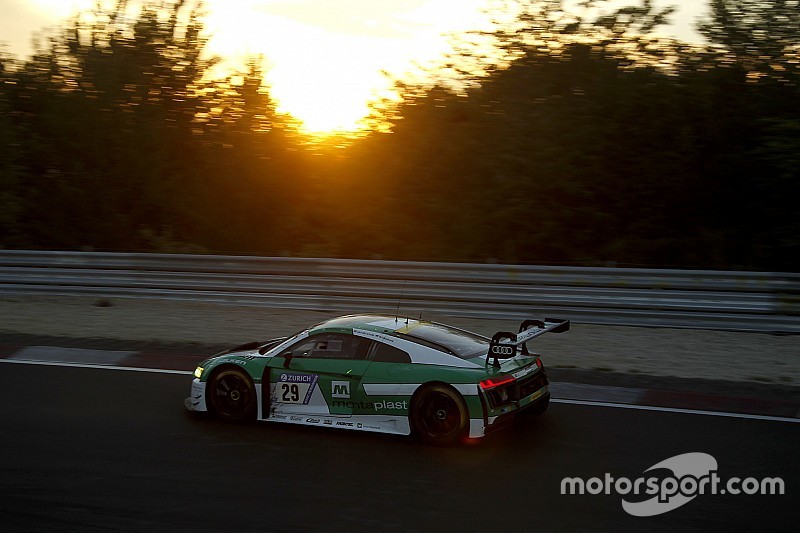 Nurburgring 24h: Audi still in control, BMW closes in
