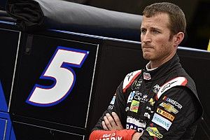 Will crew chief change help send Kasey Kahne off on a high note?