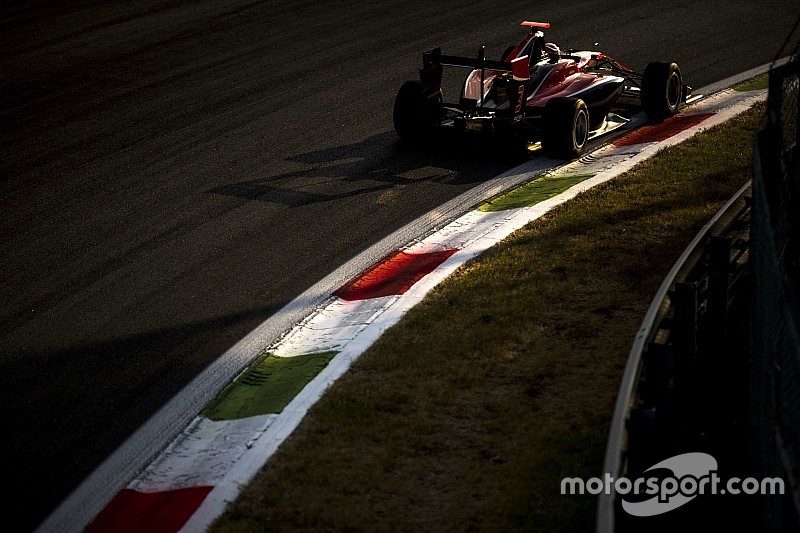 Cambia il programma della GP3: Gara 1 rinviata a domani, annullata Gara 2