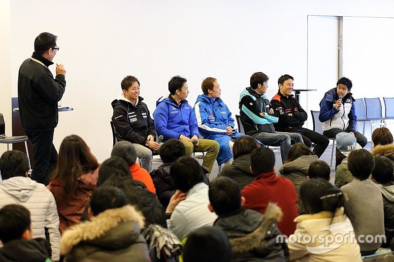 【スーパーGT】富士テスト2日目、降雪で中止。急遽トークショー開催