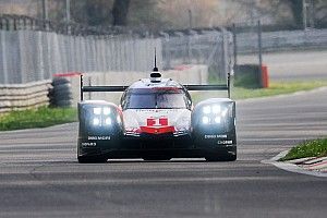Porsche à Silverstone avec son kit "Le Mans"