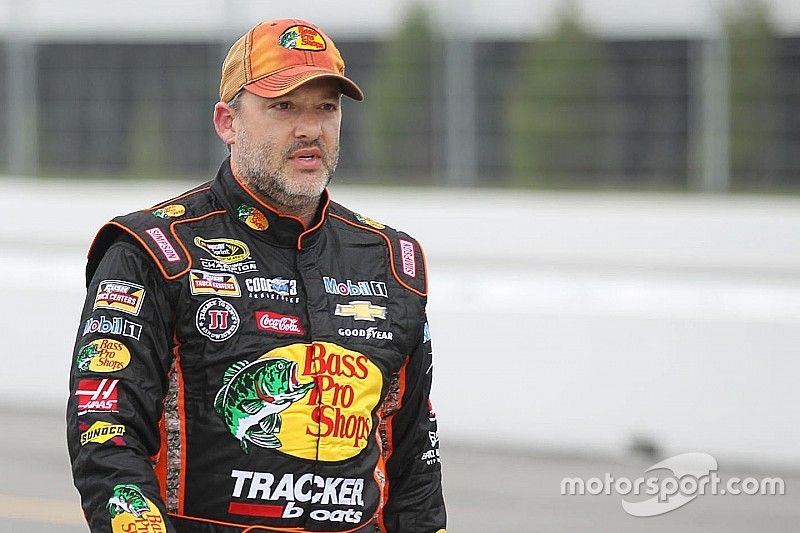 Stewart leads Chevrolet drivers with best qualifying effort of 2016