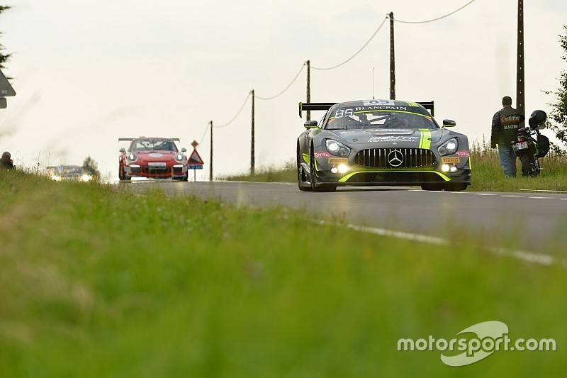 GT3 cars set for Bathurst street tour
