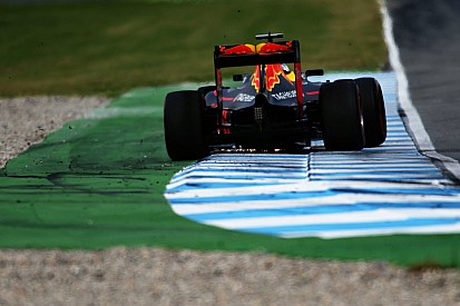 F1 needs "simple" solution for track limits - Horner