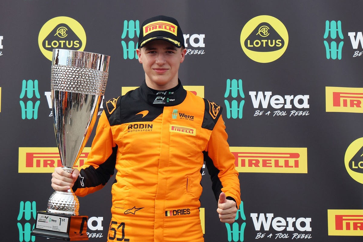 McLaren junior Van Langendonck secures British F4 title