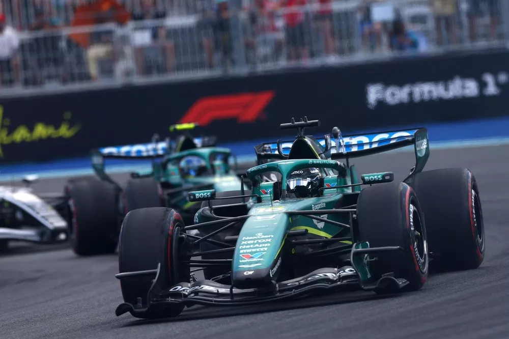 Lance Stroll, Aston Martin Racing, Fernando Alonso, Aston Martin Racing