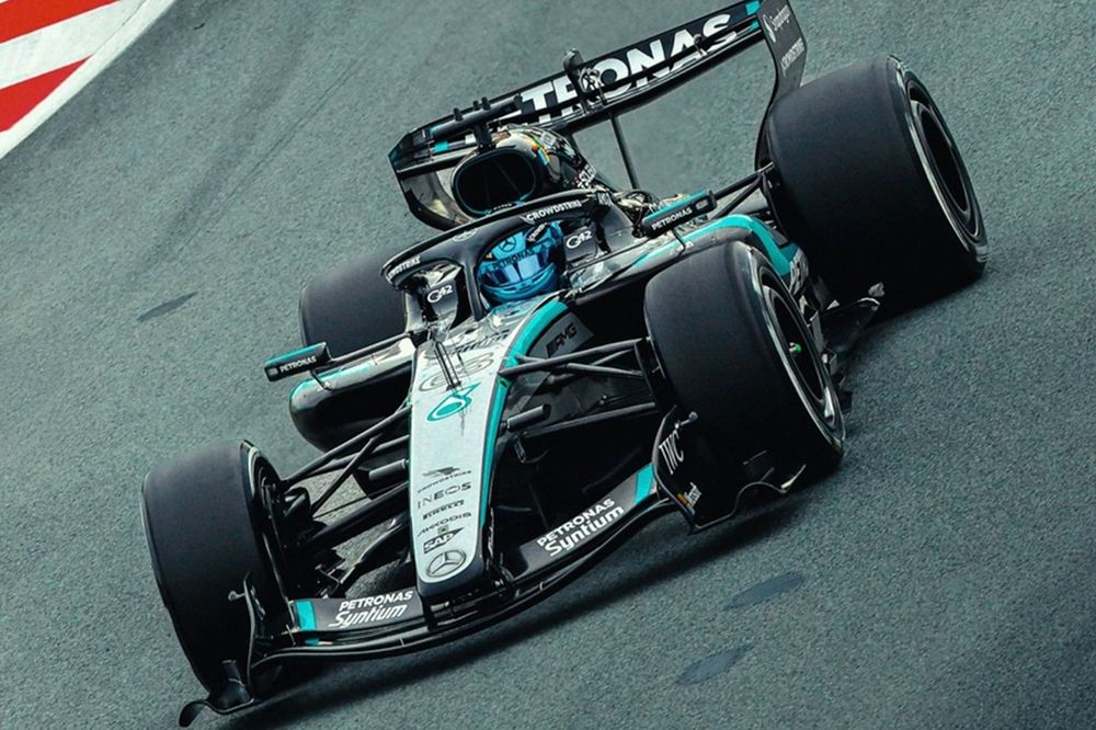 George Russell, Mercedes W17