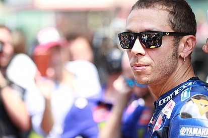 Un an sans victoire, un "triste" anniversaire pour Yamaha selon Rossi