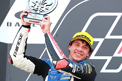 Bezzecchi: "Non mi immaginavo che fosse così bello il podio al Mugello!"