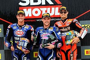 Yamaha renueva a Lowes y van der Mark para el WorldSBK 2019