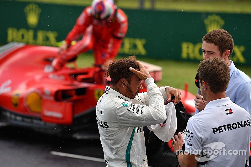 Mercedes, Ferrari'nın hızlı başlangıçlarından endişeli