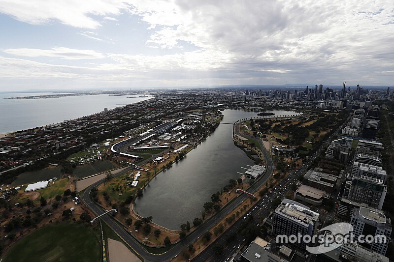 Equipes se reúnem para discutir situação do GP da Austrália