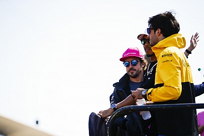 Alonso: "Elegiría a Sainz y a Verstappen si crease un equipo"