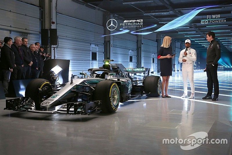Hamilton espera que el W09 sea más consistente que su antecesor
