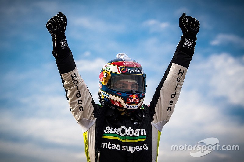 Лаундес выиграл первую за полтора года гонку Supercars