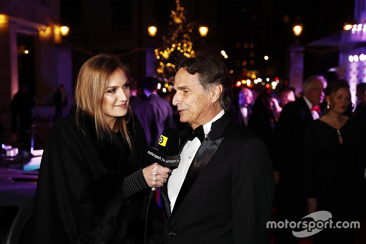 Piquet revela que tem pés de diferentes tamanhos por acidente na Indy